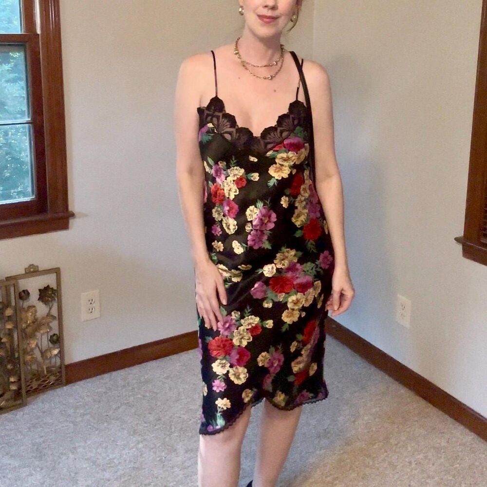 Vintage Victoria’s Secret Gold Label Satin Floral Slip Dress Size Small - Picture 10 of 16